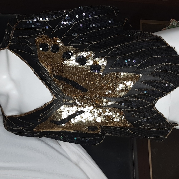 born to be worn Tops - Vintage Ladies 1980’s Sequin Silk Butterfly Top Gold Black Short Sleeve